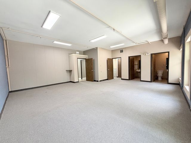 1450 W Main Street A, St. Charles, IL 60174