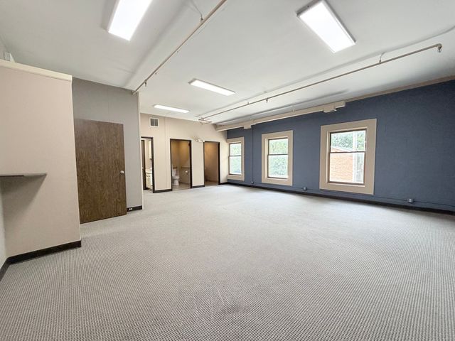 1450 W Main Street A, St. Charles, IL 60174