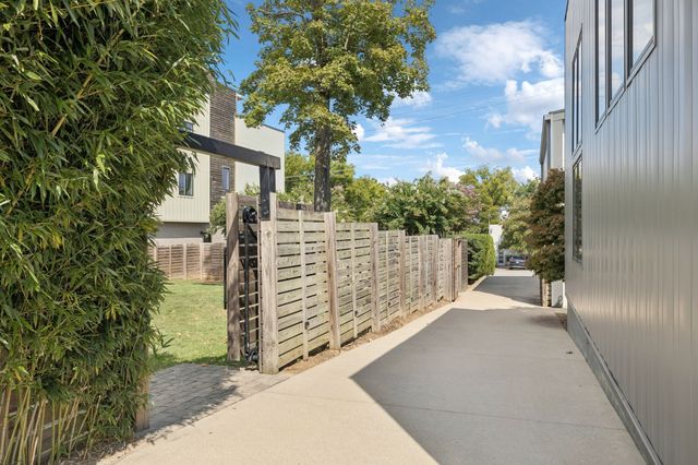 2517 White Ave, Nashville, TN 37204