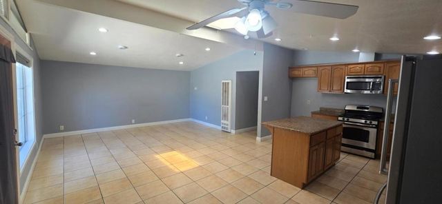368 Greenlake Drive, Sunnyvale, CA 94089