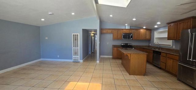 368 Greenlake Drive, Sunnyvale, CA 94089