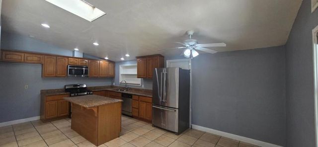 368 Greenlake Drive, Sunnyvale, CA 94089