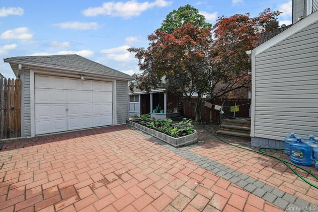 13 Herbert Avenue, Port Washington, NY 11050