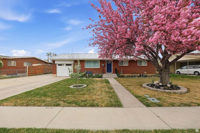 955 E FLONETTE AVE, Spanish Fork, UT 84660