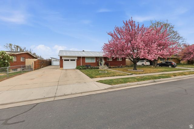 955 E FLONETTE AVE, Spanish Fork, UT 84660