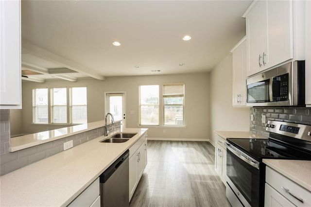 2905 Cottage Lane, Atlanta, GA 30337