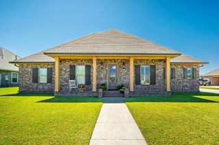 251 Beulah Louise Drive, Gray, LA 70359