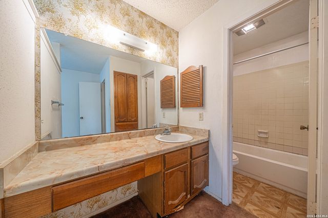 7677 Tarrasa, San Antonio, TX 78239