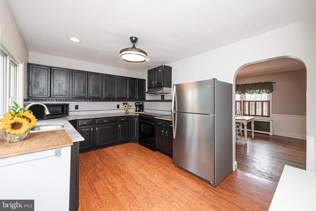 425 W BALTIMORE PIKE, West Grove, PA 19390