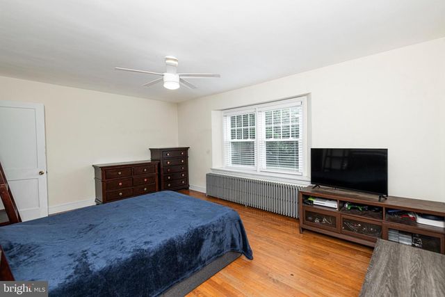 425 W BALTIMORE PIKE, West Grove, PA 19390