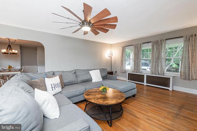 425 W BALTIMORE PIKE, West Grove, PA 19390