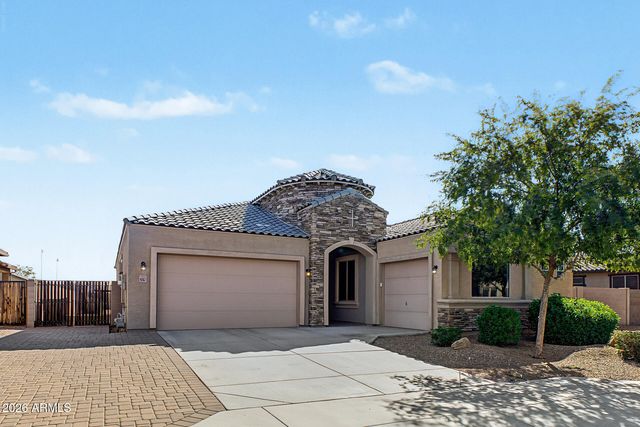 9267 W DENTON Lane, Glendale, AZ 85305