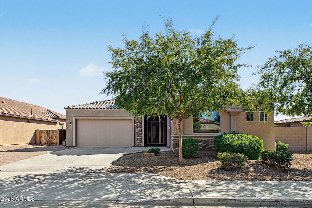 9267 W DENTON Lane, Glendale, AZ 85305 — photo 4