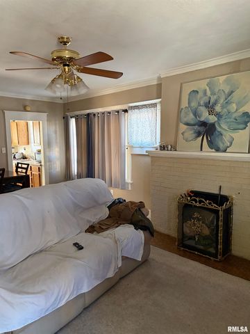 2005 N GALE Avenue, Peoria, IL 61604