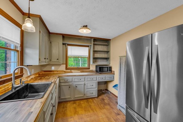 1992 Locke Bend Rd, Mcminnville, TN 37110
