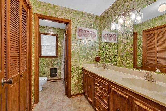 1992 Locke Bend Rd, Mcminnville, TN 37110