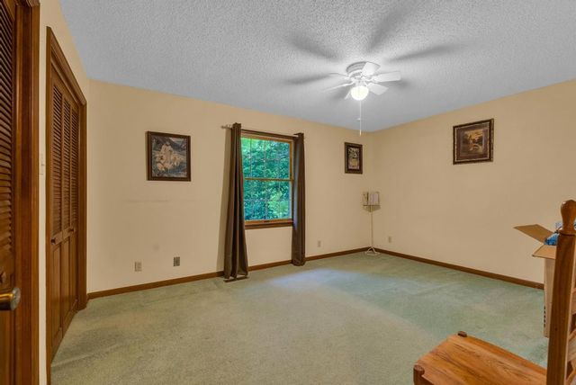 1992 Locke Bend Rd, Mcminnville, TN 37110