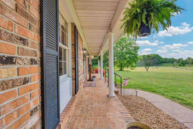 1992 Locke Bend Rd, Mcminnville, TN 37110