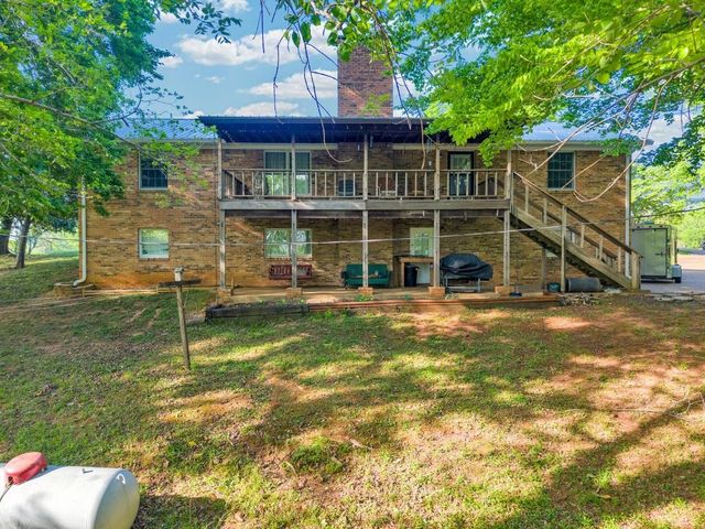 1992 Locke Bend Rd, Mcminnville, TN 37110