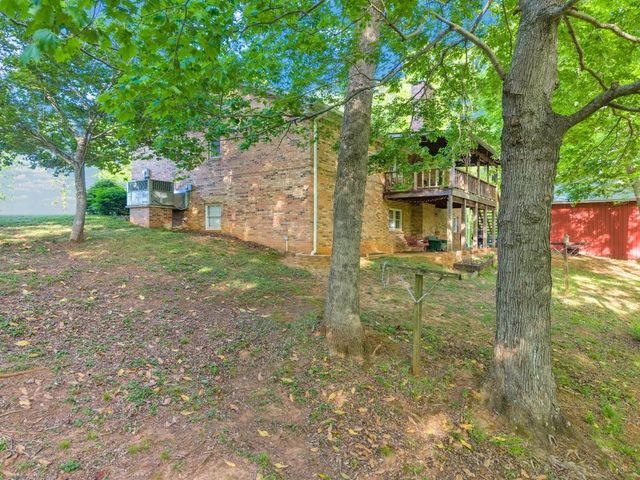 1992 Locke Bend Rd, Mcminnville, TN 37110