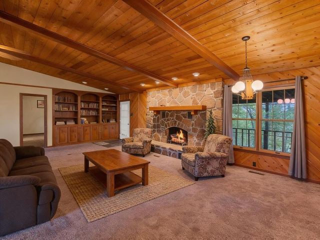 1992 Locke Bend Rd, Mcminnville, TN 37110