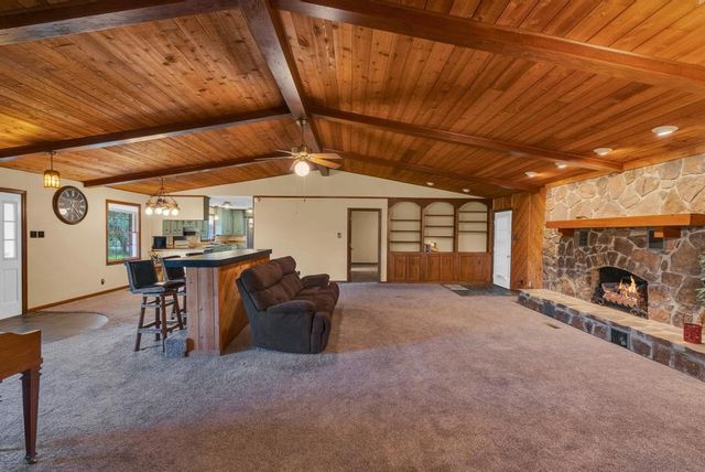 1992 Locke Bend Rd, Mcminnville, TN 37110