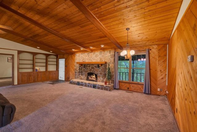 1992 Locke Bend Rd, Mcminnville, TN 37110