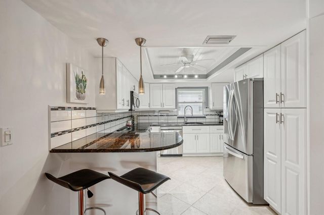 5540 N Ocean Boulevard 212, Ocean Ridge, FL 33435