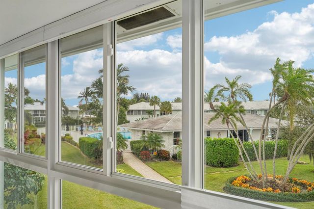 5540 N Ocean Boulevard 212, Ocean Ridge, FL 33435