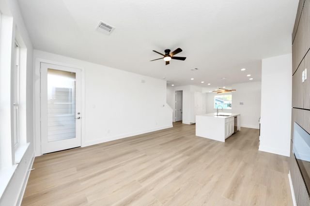 5722 Horton Street, Houston, TX 77026