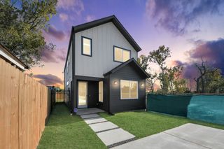 5722 Horton Street, Houston, TX 77026