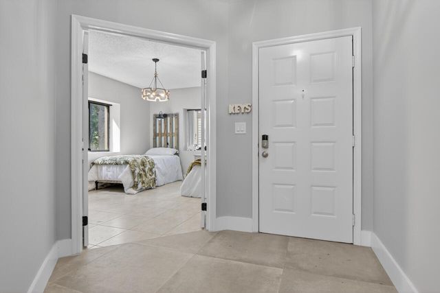 1143 Duncan Circle Unit 104, Palm Beach Gardens, FL 33418