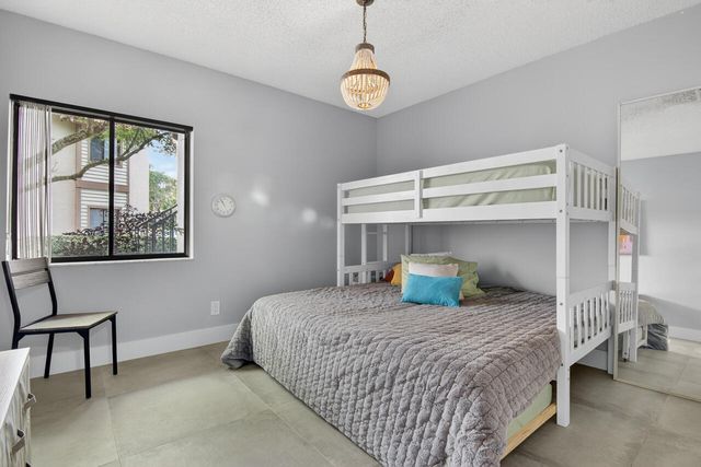 1143 Duncan Circle Unit 104, Palm Beach Gardens, FL 33418