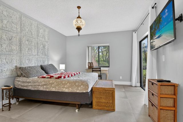 1143 Duncan Circle Unit 104, Palm Beach Gardens, FL 33418