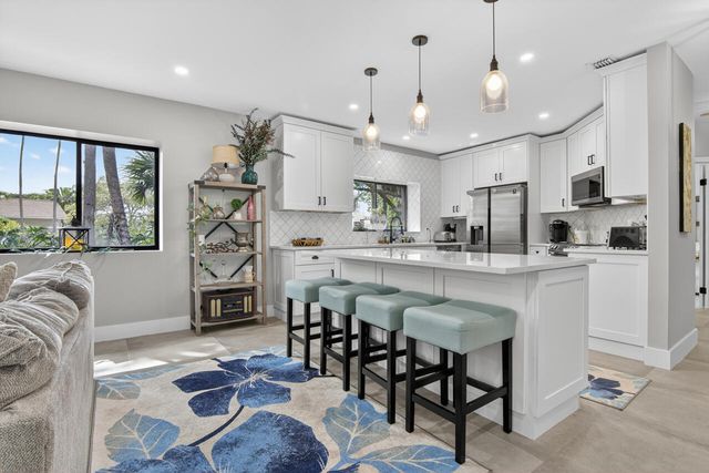 1143 Duncan Circle Unit 104, Palm Beach Gardens, FL 33418