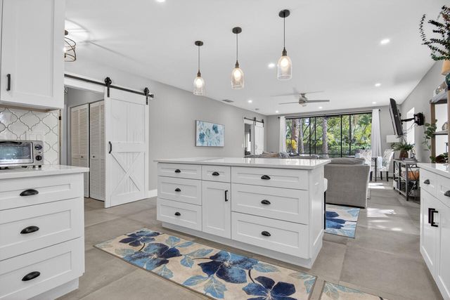 1143 Duncan Circle Unit 104, Palm Beach Gardens, FL 33418