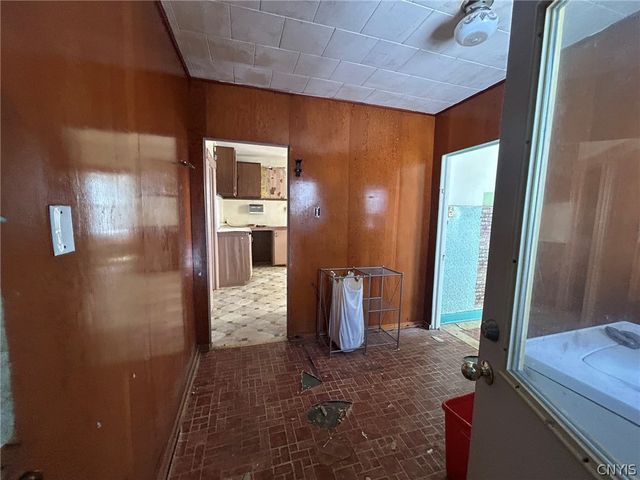 1204 Howard Avenue, Utica, NY 13501