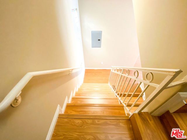 904 E Windsor Road 103, Glendale, CA 91205