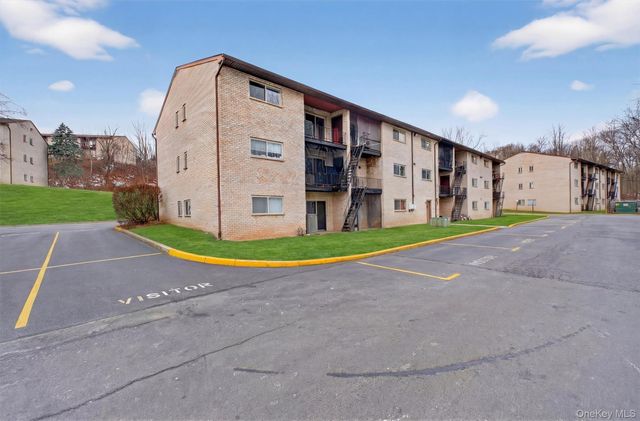 26 Cooper Road 715, Poughkeepsie, NY 12603