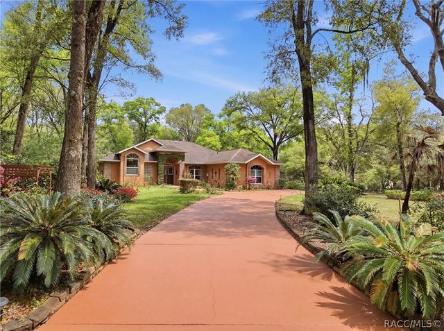 19295 SW 90th Lane Road, Dunnellon, FL 34432