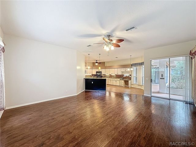 19295 SW 90th Lane Road, Dunnellon, FL 34432