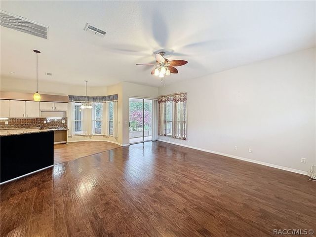 19295 SW 90th Lane Road, Dunnellon, FL 34432