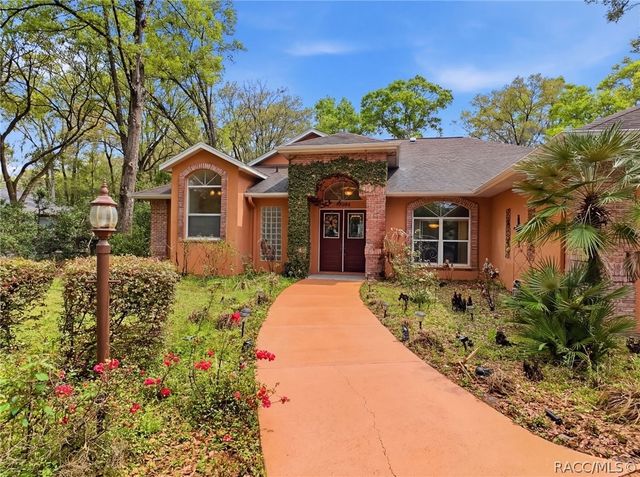 19295 SW 90th Lane Road, Dunnellon, FL 34432