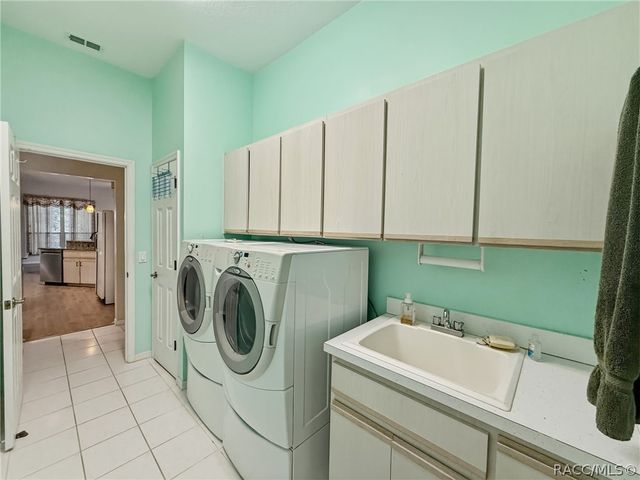 19295 SW 90th Lane Road, Dunnellon, FL 34432