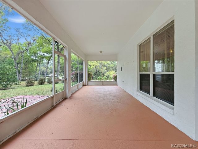 19295 SW 90th Lane Road, Dunnellon, FL 34432