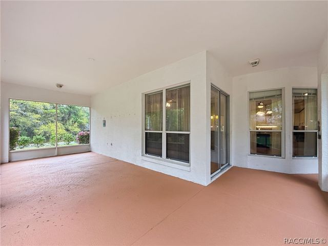 19295 SW 90th Lane Road, Dunnellon, FL 34432