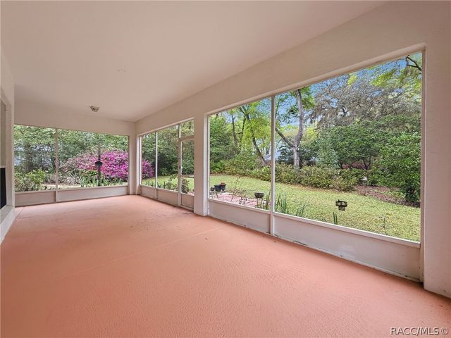 19295 SW 90th Lane Road, Dunnellon, FL 34432