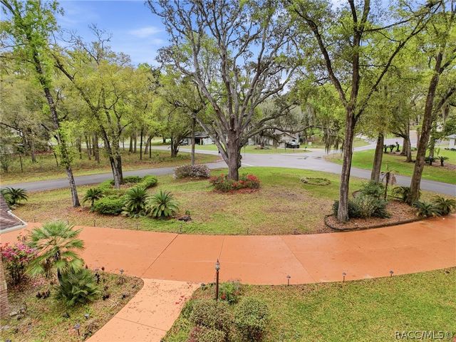 19295 SW 90th Lane Road, Dunnellon, FL 34432