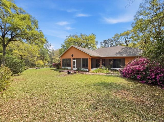 19295 SW 90th Lane Road, Dunnellon, FL 34432