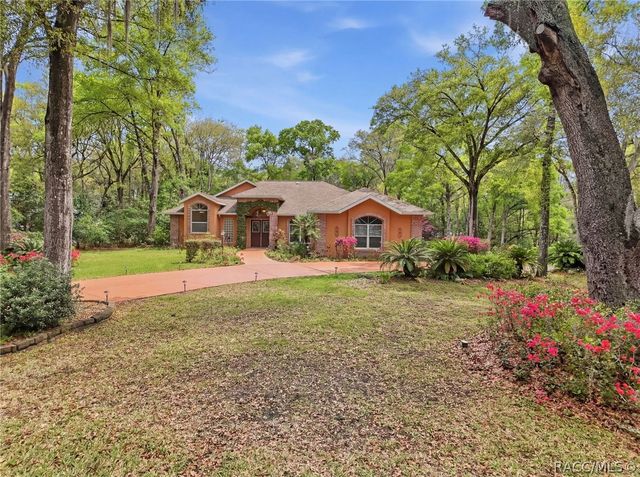 19295 SW 90th Lane Road, Dunnellon, FL 34432